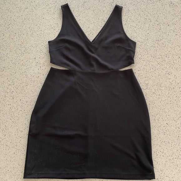 Express black petite-medium little black dress - Picture 5 of 6